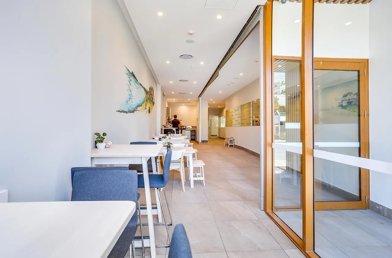 Direct Collective - Sea Breeze Mooloolaba Hotel 4*,
