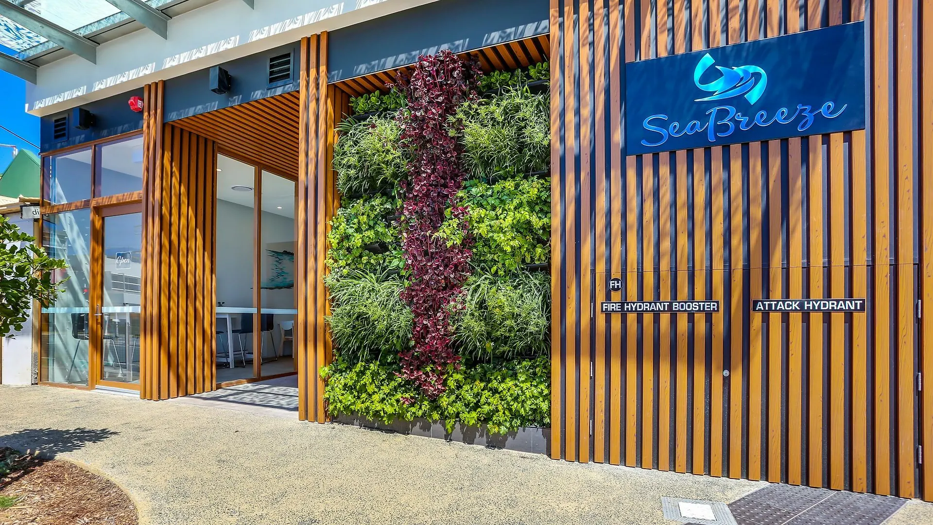 Direct Collective - Sea Breeze Mooloolaba Hotel